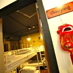 Beds & Dreams Hostel