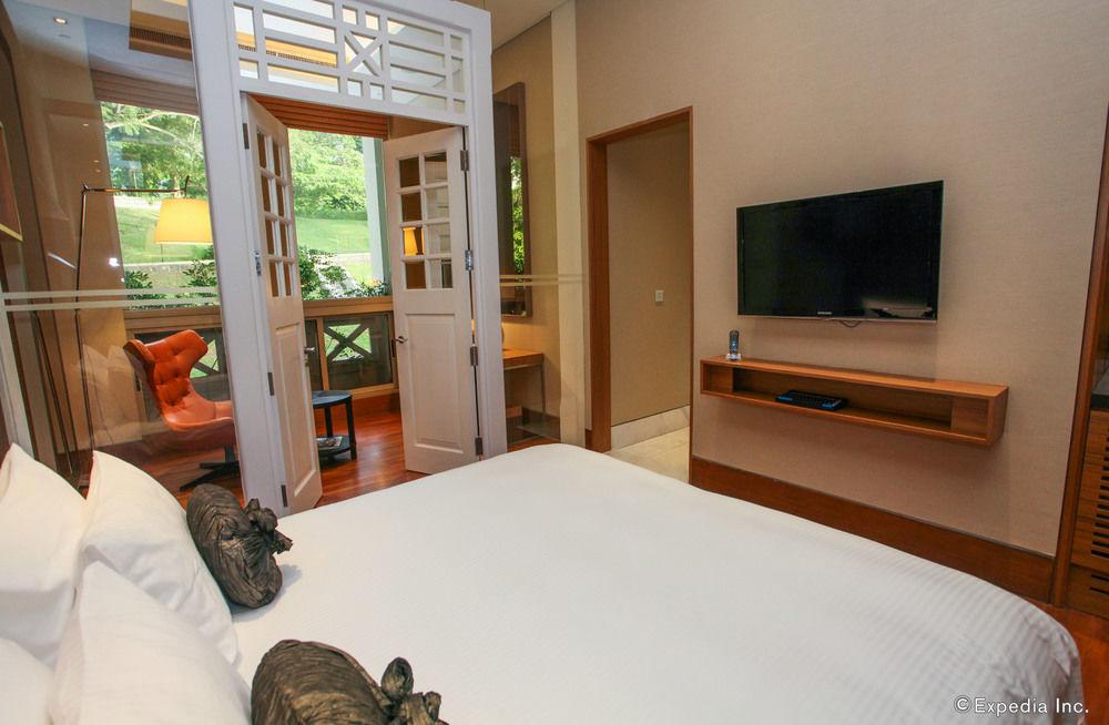 Fort Canning 5*