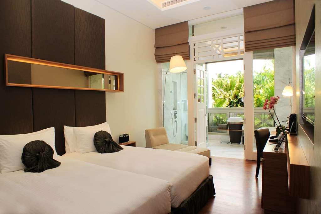 Fort Canning Hotel