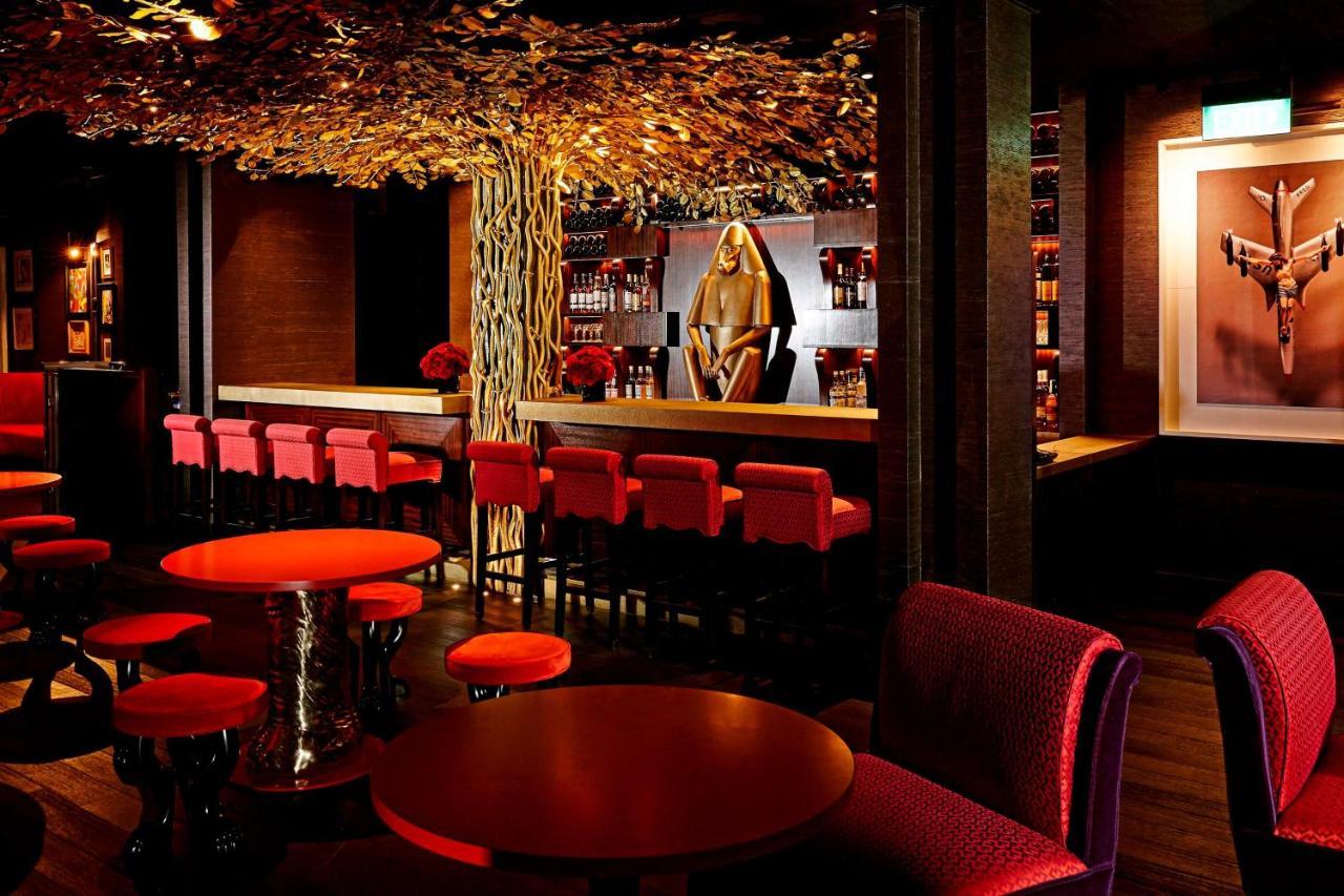 The Vagabond Club, A Tribute Portfolio 4*