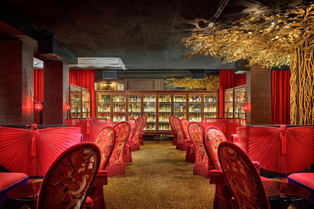 Hotel The Vagabond Club, A Tribute Portfolio