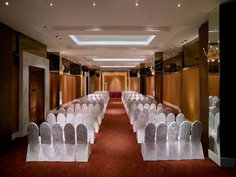 Fort Canning Hotel 5*
