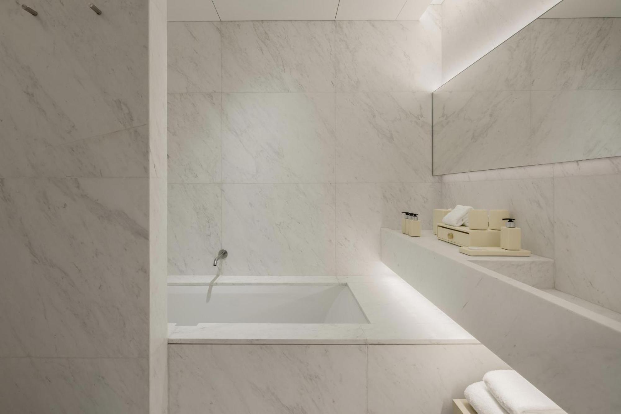 Duxton Reserve Singapore, Autograph Collection