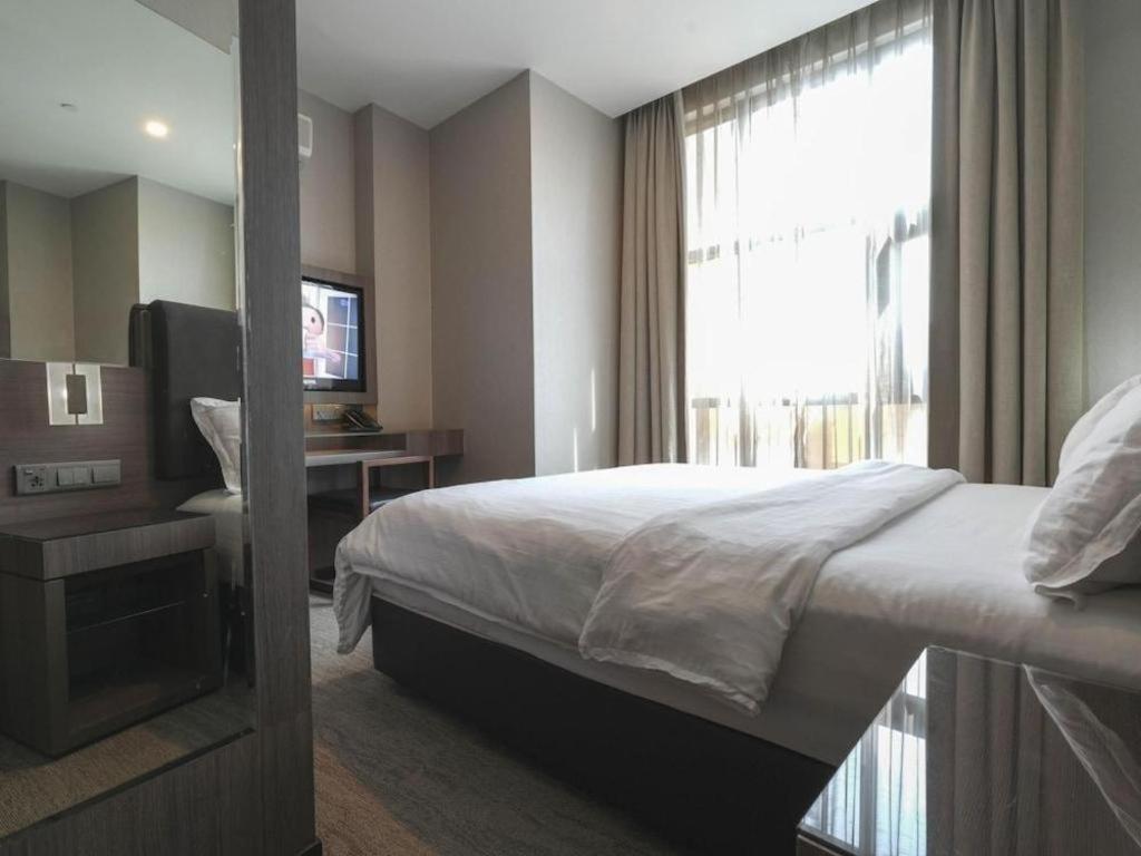 Nuve Stellar 3* Singapore