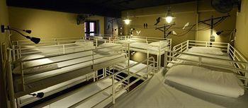 Beds & Dreams