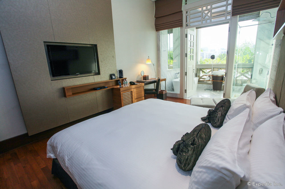Fort Canning Hotel