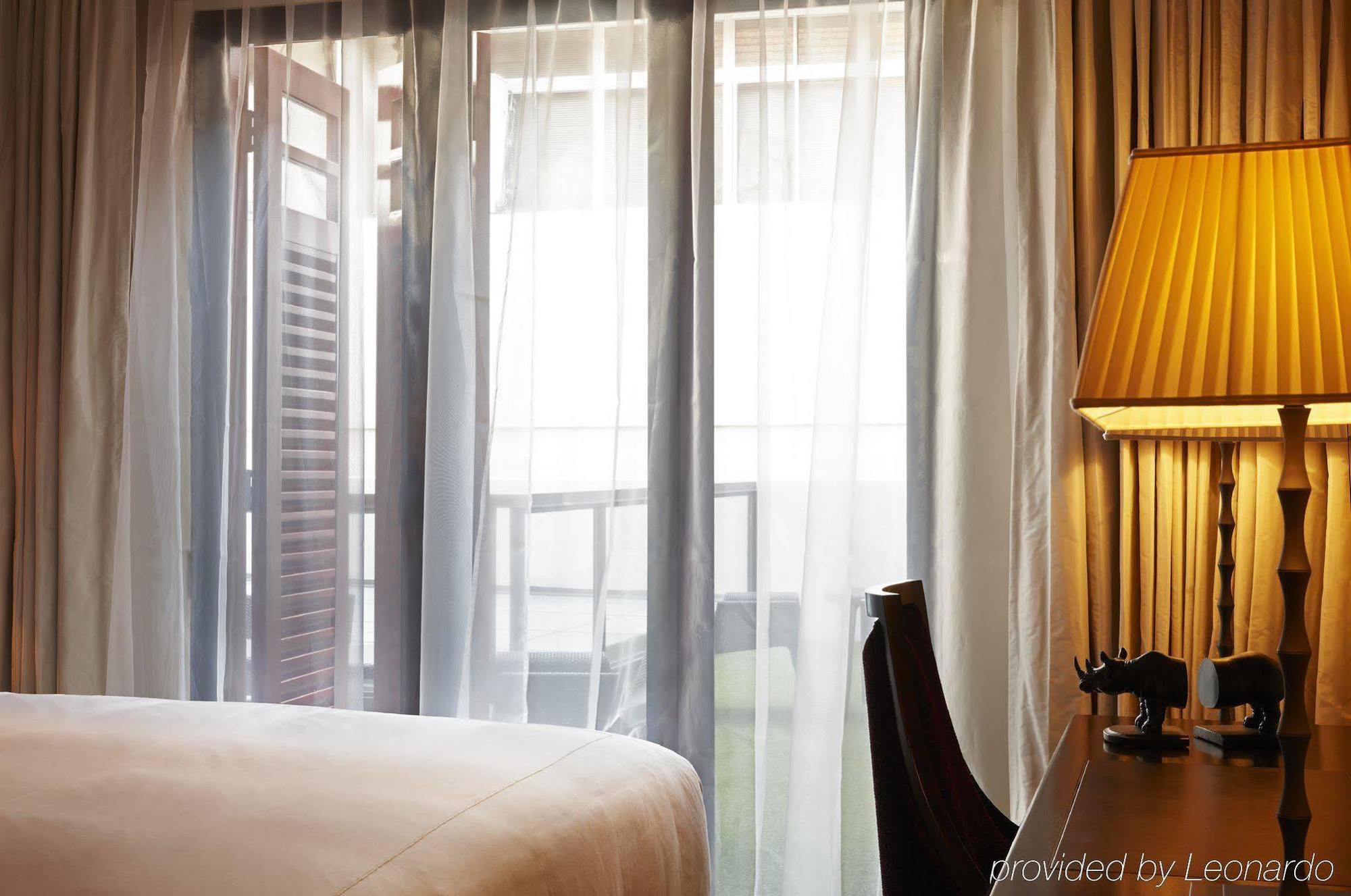 Hotel The Vagabond Club, A Tribute Portfolio