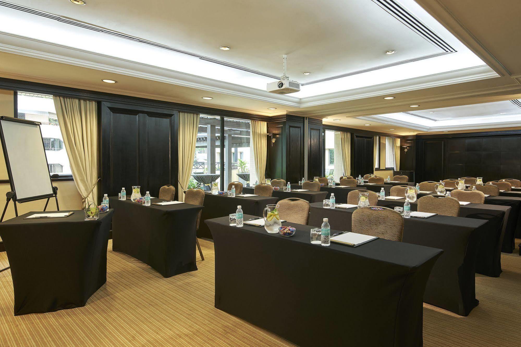 Hotel Vibe Orchard 4*