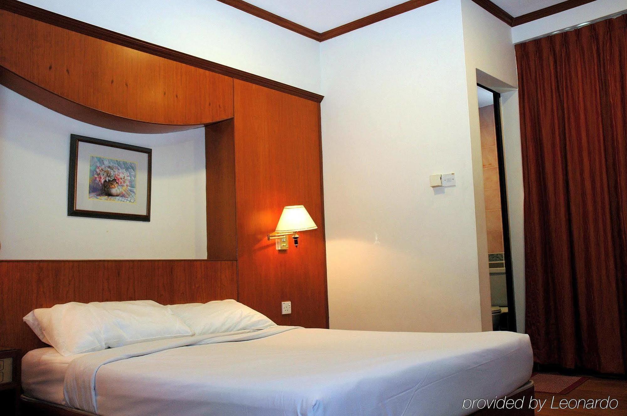 81 Premier Star Hotel
