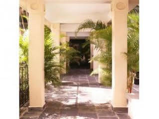 Le Grove