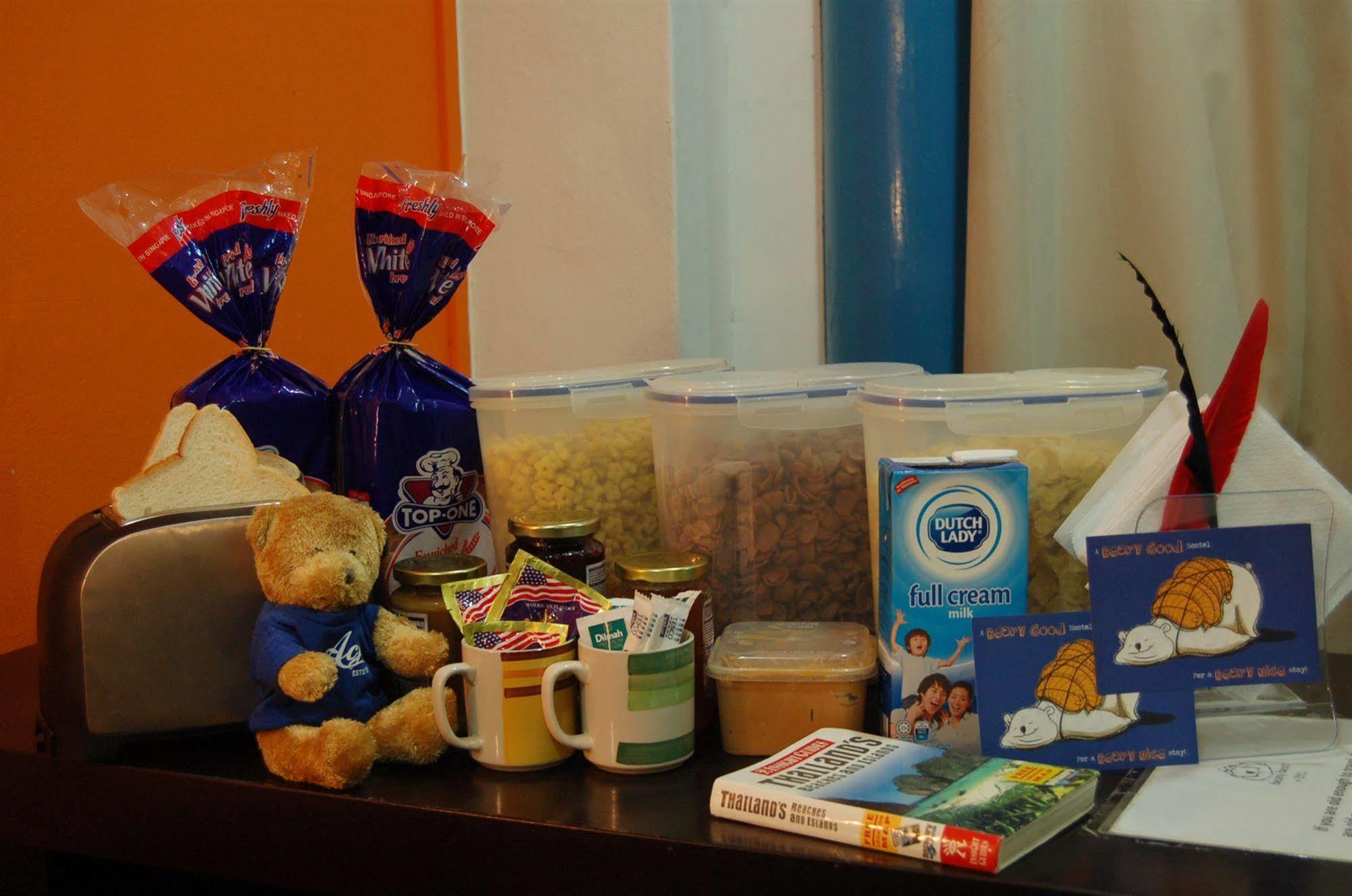 Beary Best! Chinatown Hostel Singapore