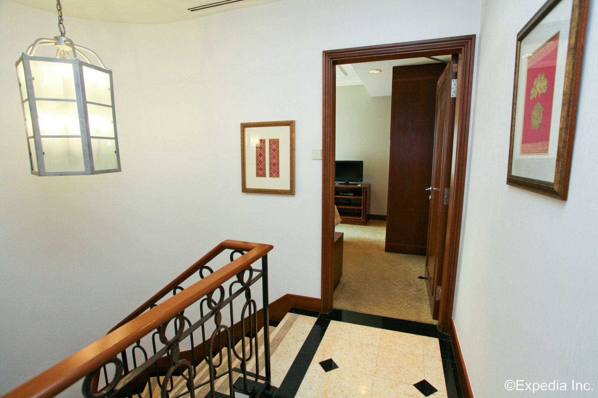 Treetops Executive Residences 5* Singapore