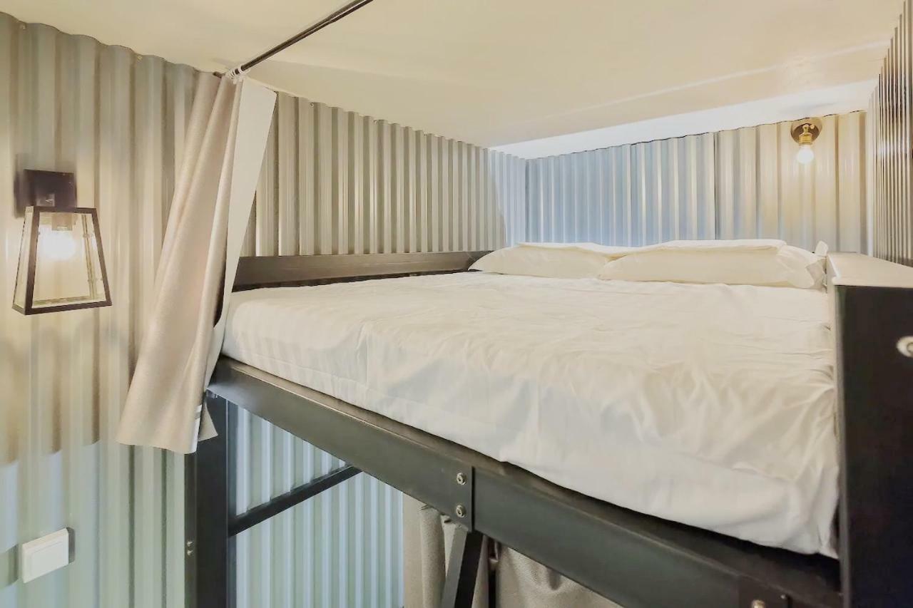 Capsule hotel Hipstercity