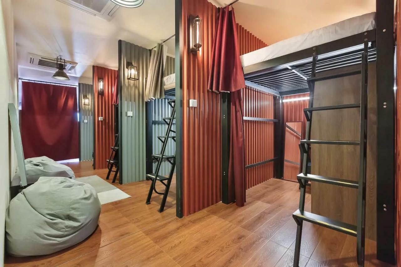 Capsule hotel Hipstercity