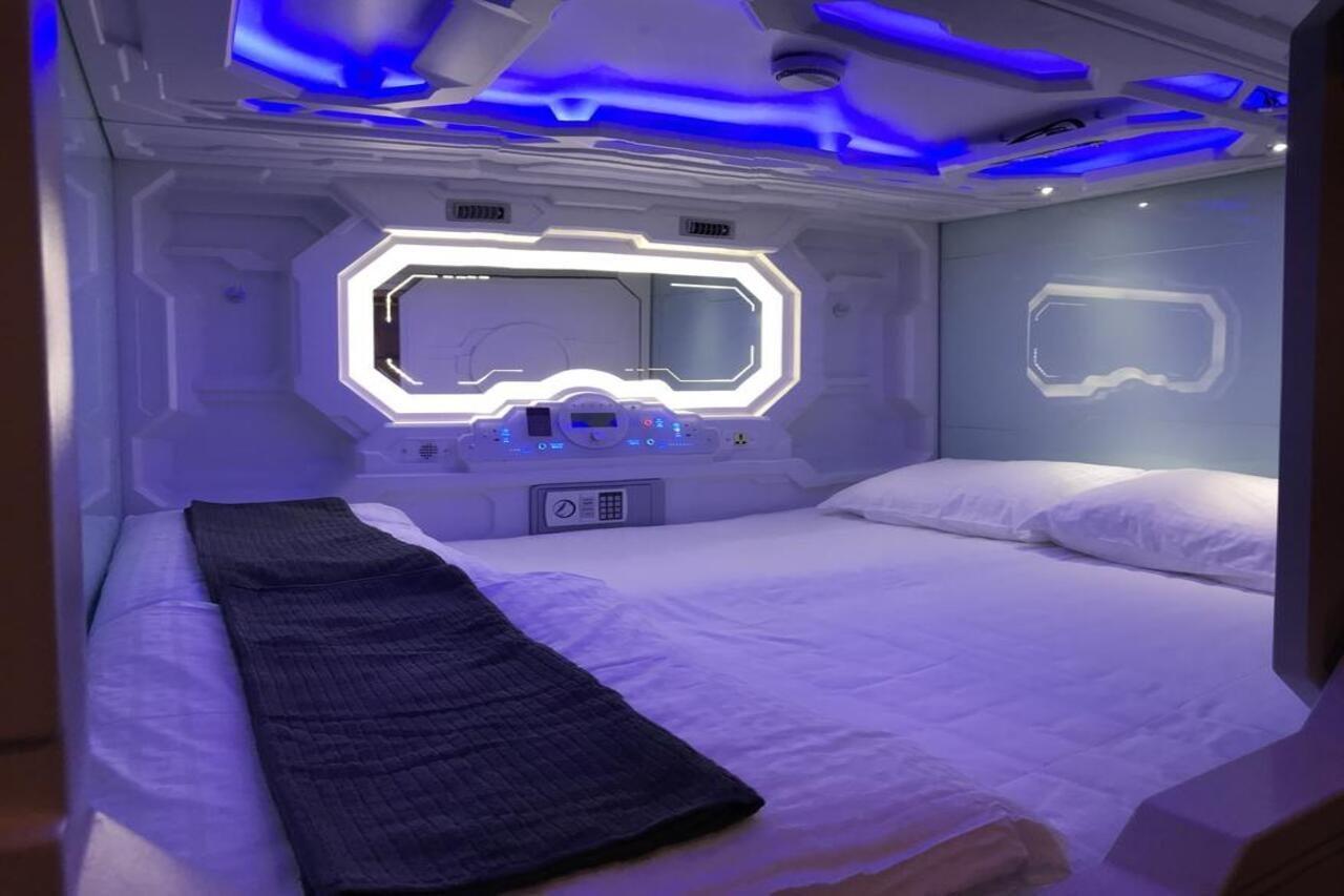 Atlantis Pods @ Chinatown Capsule hotel 2*