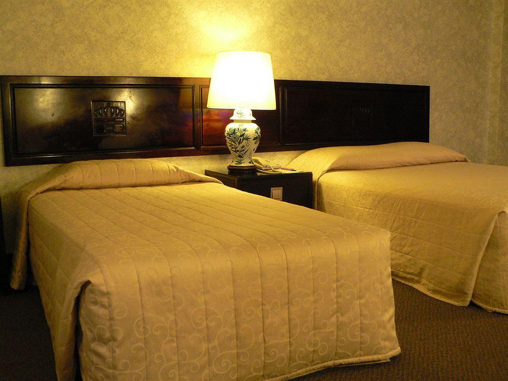 Royal Singapore