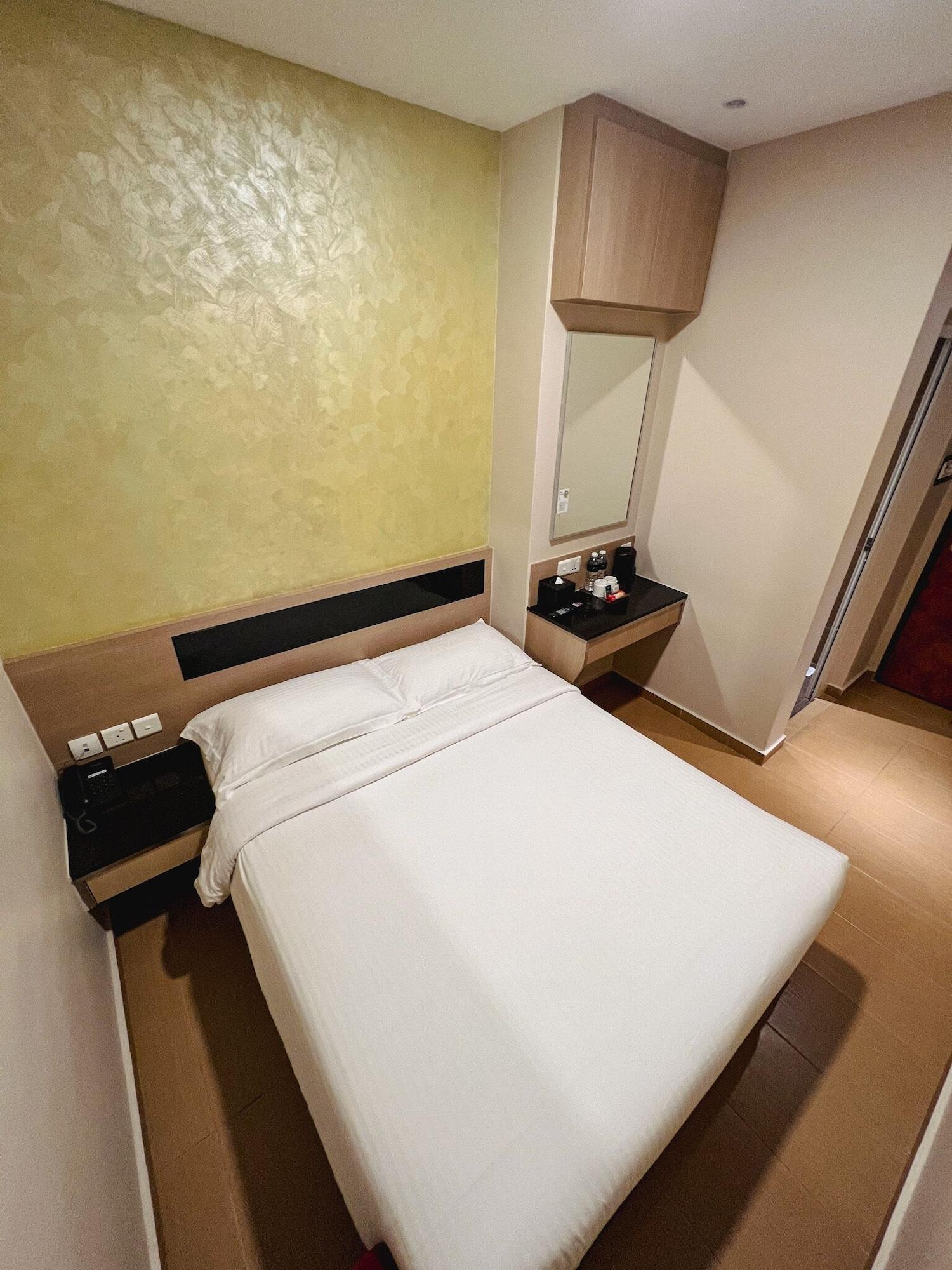 Fragrance - Ocean View Hotel