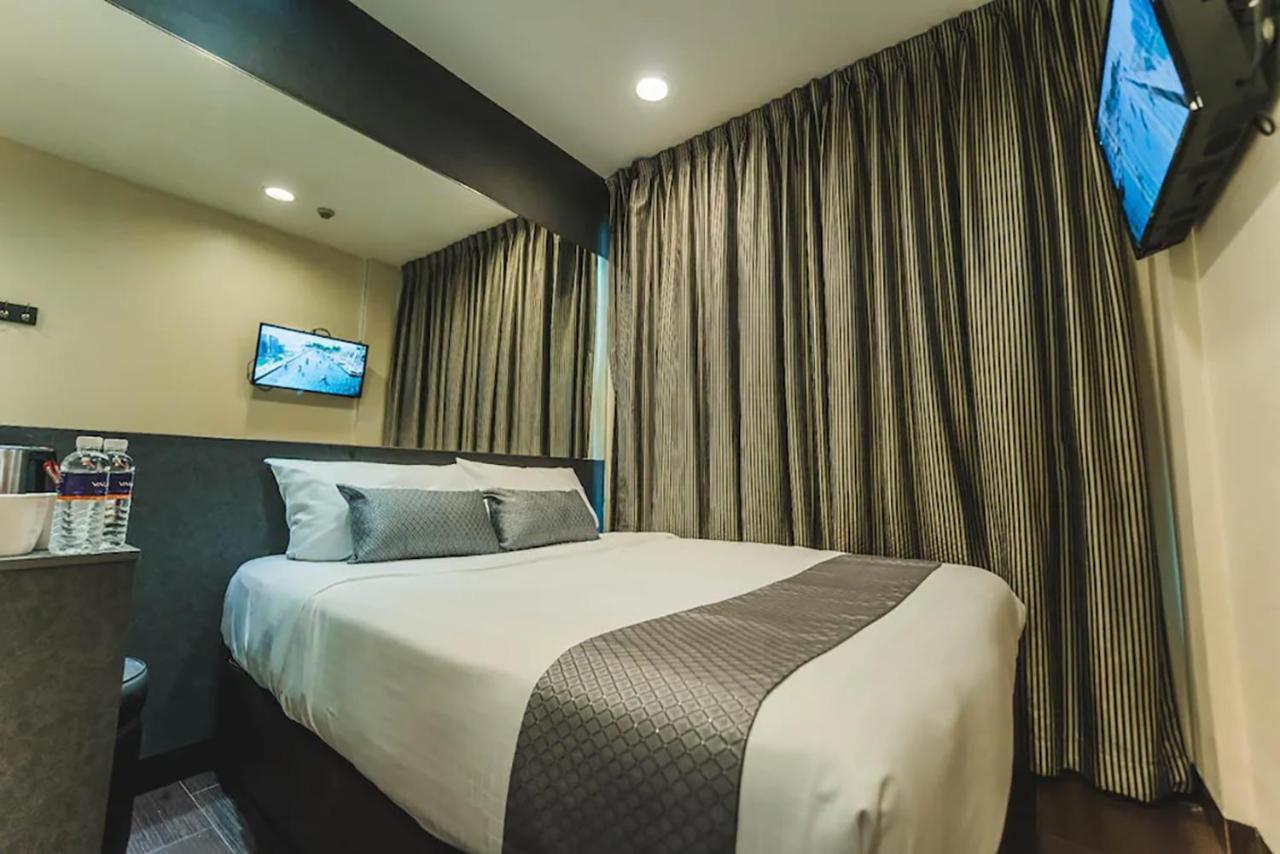 Value 2* Singapore