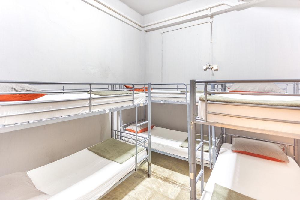 Hostel Backpackers @ Clarke Quay *