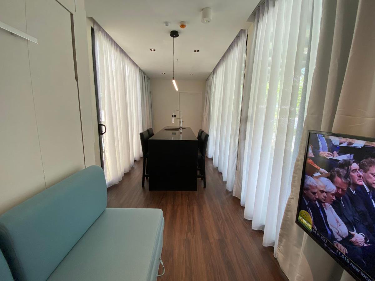 Shipping Container At One-north 2*