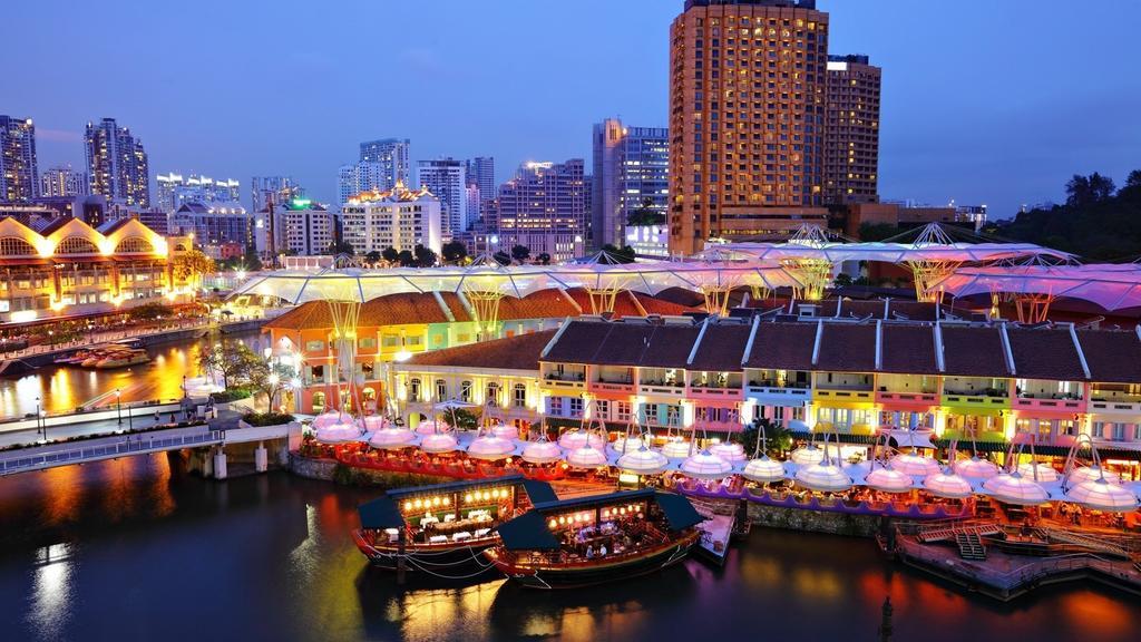 Cayden Riverfront Residences Aparthotel 4*