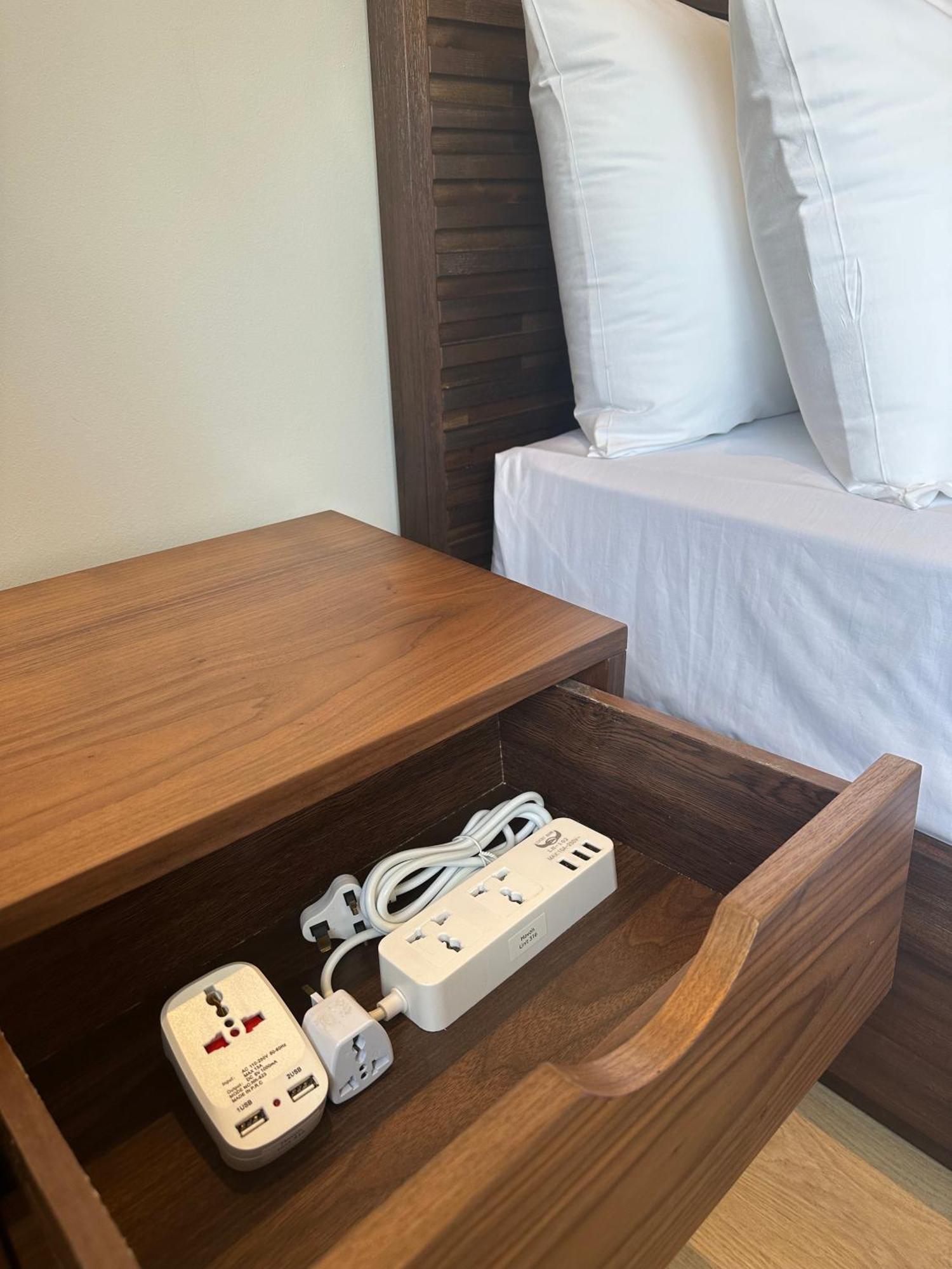 Bugis Hovoh Boutique Service