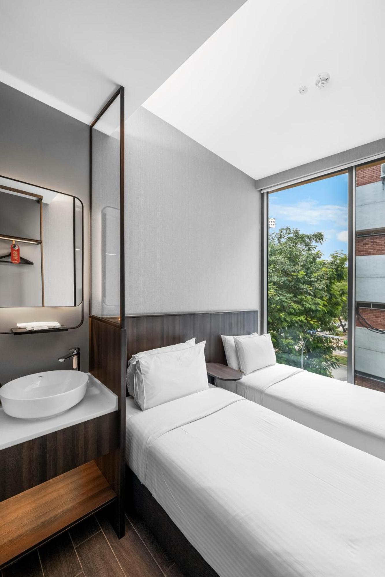 Hotel Beverly Elements 3*