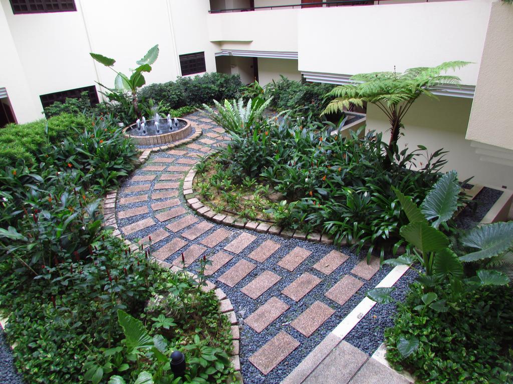 Alocassia Serviced Aparthotel Singapore