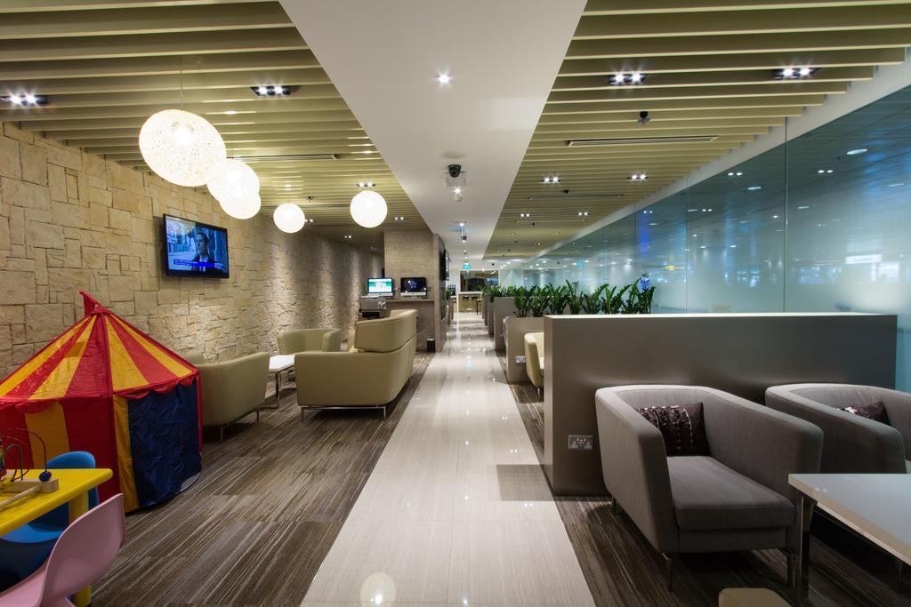 Hotel The Haven By Jetquay - Located In Public Arrival Hall Of Changi Airport 3*