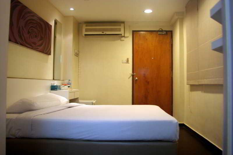 Hotel 81 Cosy 2*