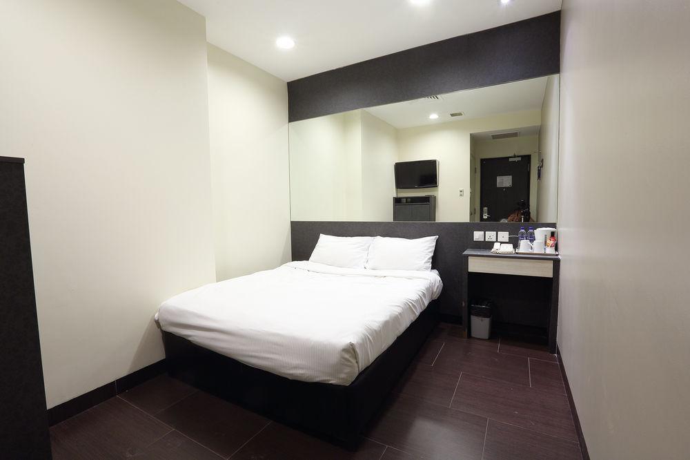 Value 2* Singapore