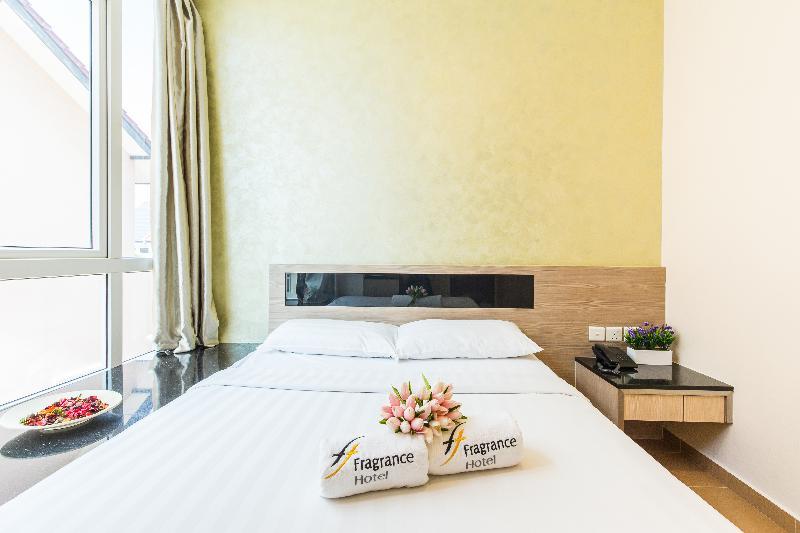 Fragrance - Ocean View Hotel Singapore