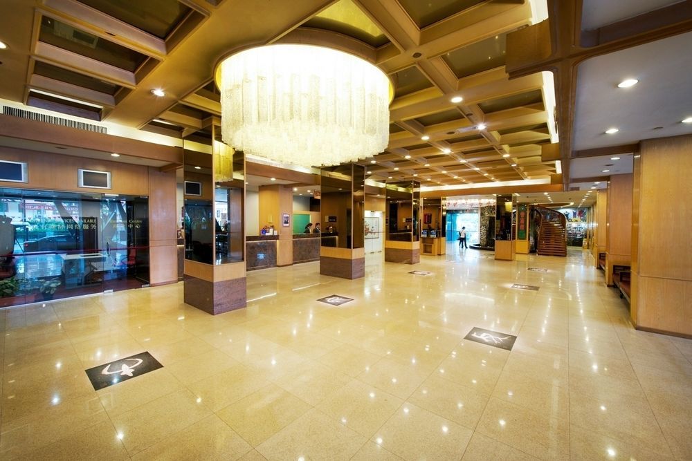 Royal 4*