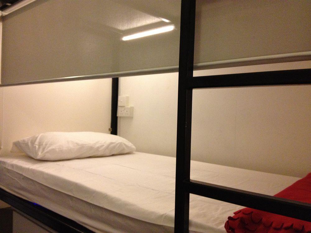 Hostel Plush Pods Singapore