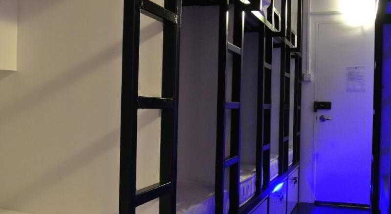 Hostel Plush Pods