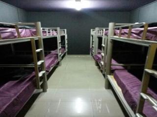 Hostel Reddoorz @ Kallang Mrt