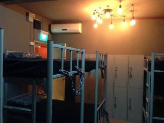 Hostel Reddoorz @ Kallang Mrt Singapore