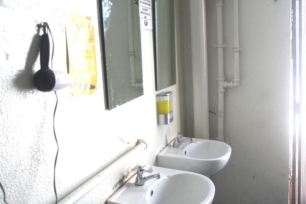 Hostel Abc *