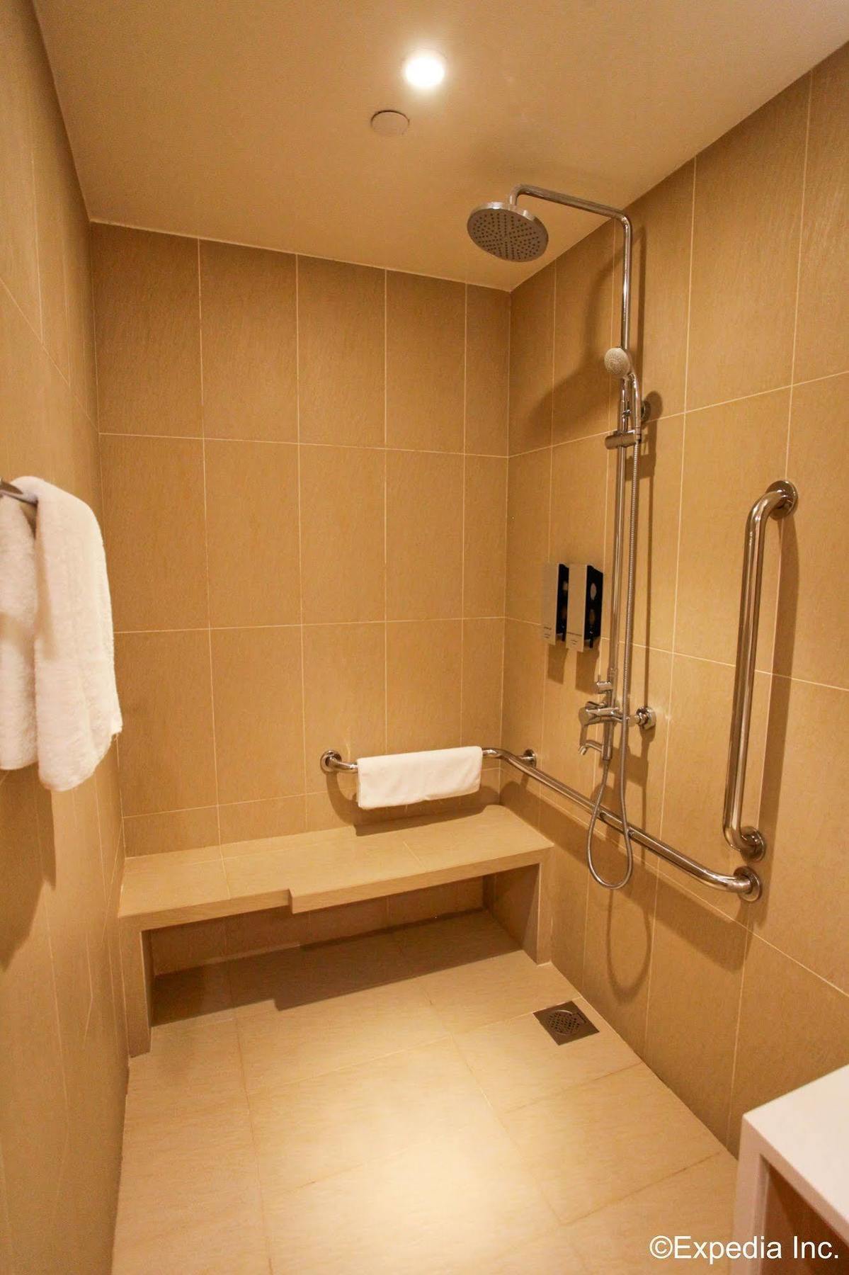 Hotel The Haven By Jetquay - Located In Public Arrival Hall Of Changi Airport