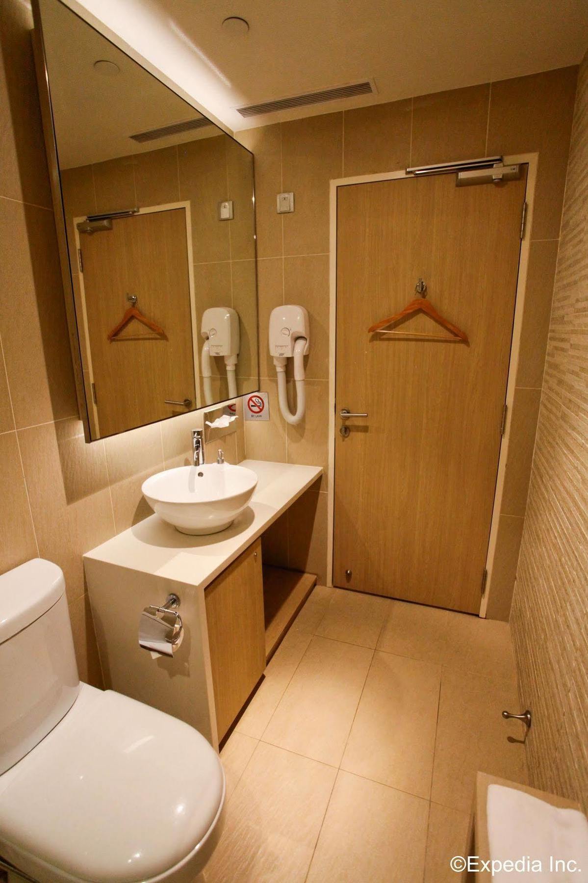 Hotel The Haven By Jetquay - Located In Public Arrival Hall Of Changi Airport