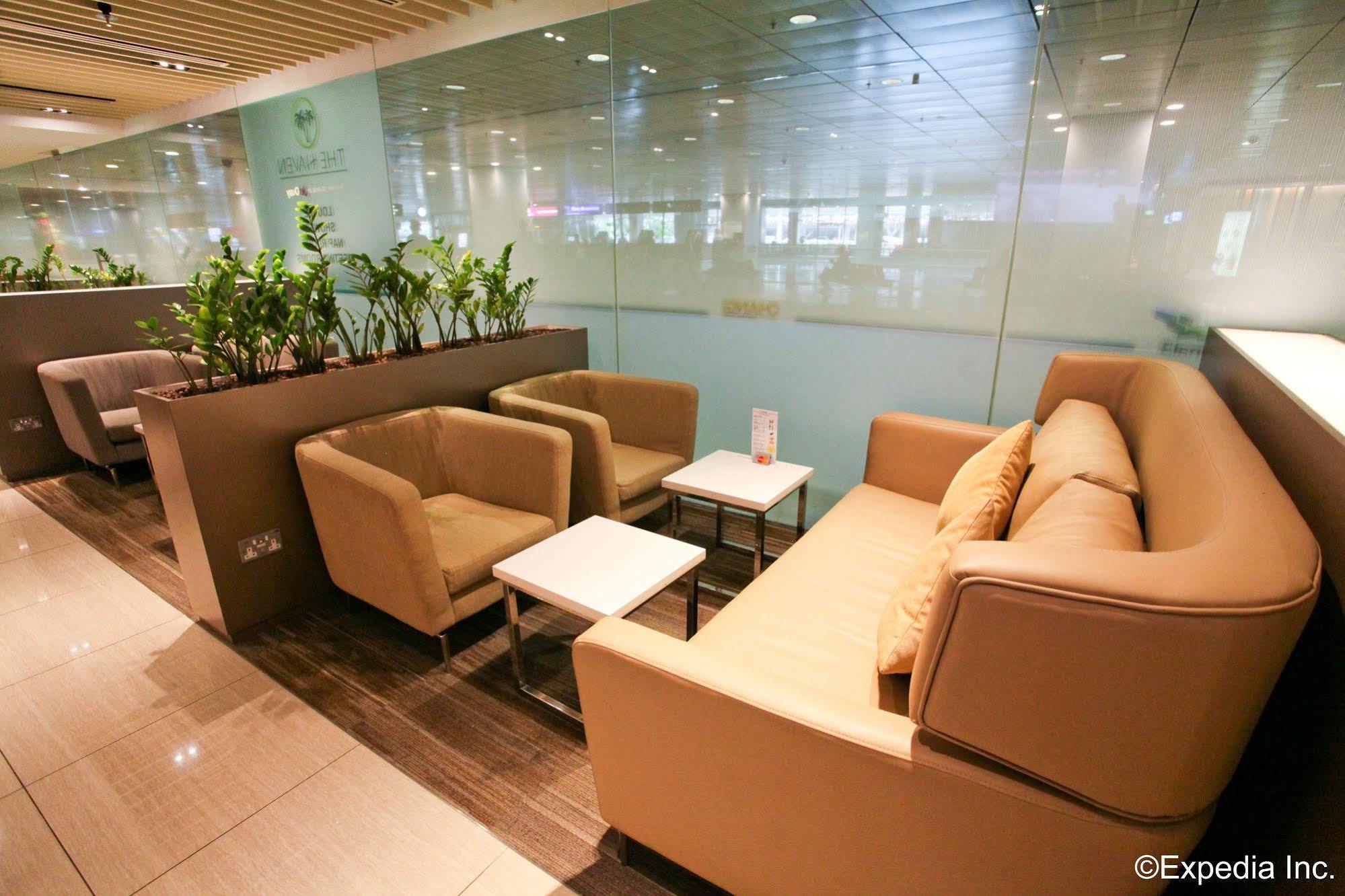 The Haven By Jetquay - Located In Public Arrival Hall Of Changi Airport Hotel