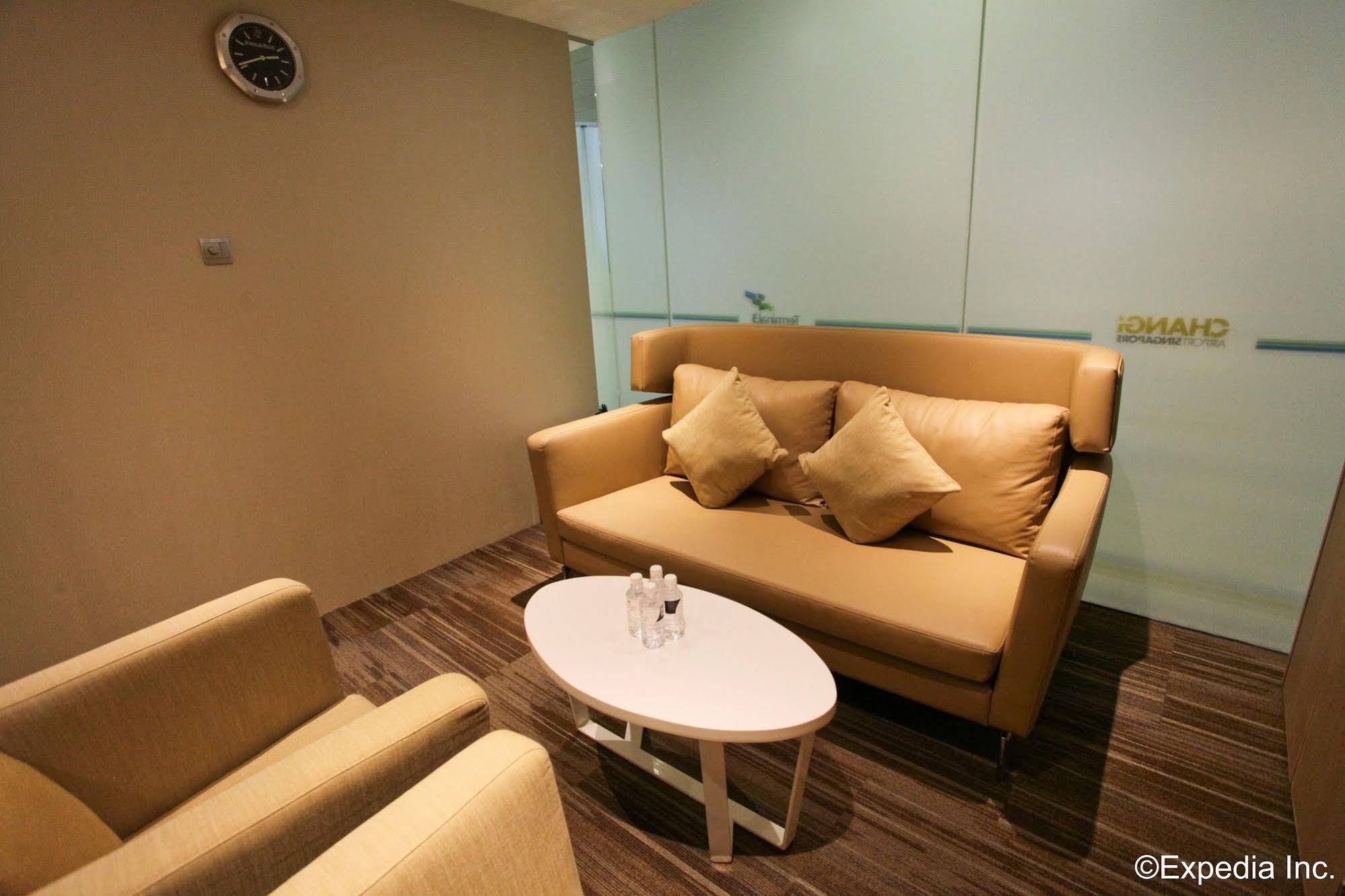 The Haven By Jetquay - Located In Public Arrival Hall Of Changi Airport 3* Singapore