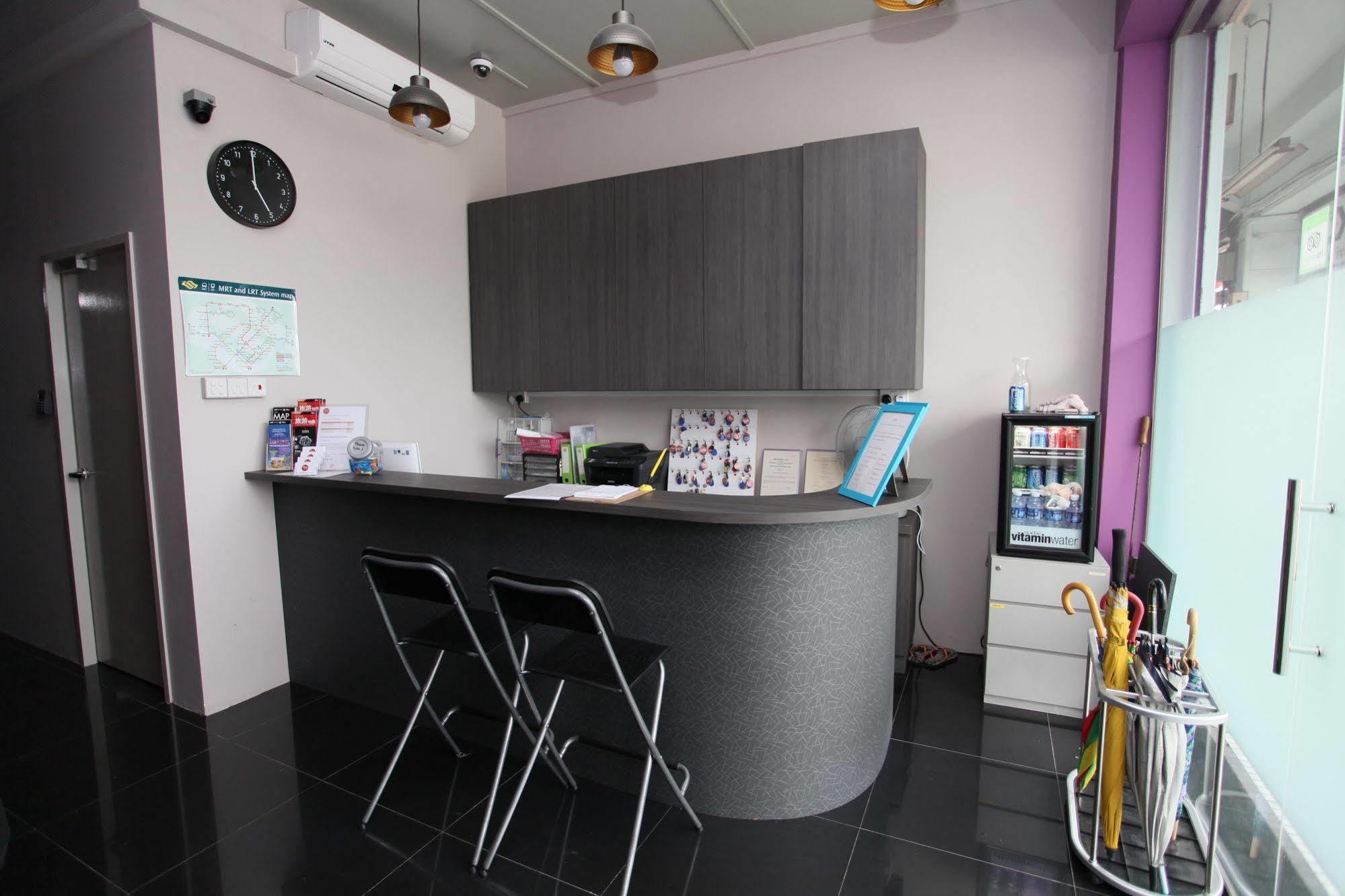 Reddoorz @ Kallang Mrt Hostel Singapore