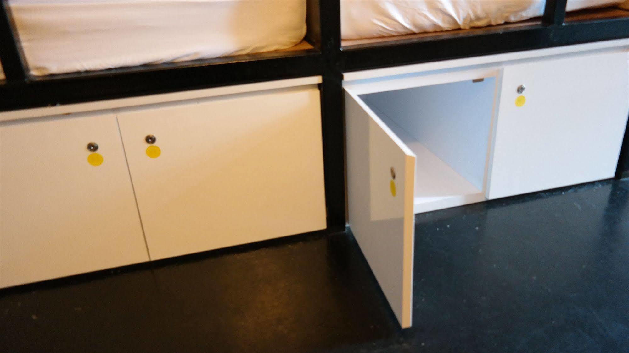 Hostel Plush Pods Singapore