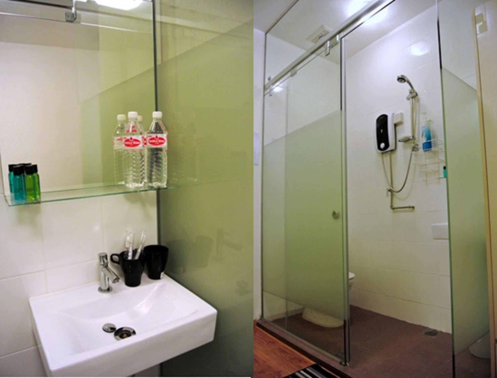 Hostel Plush Pods *