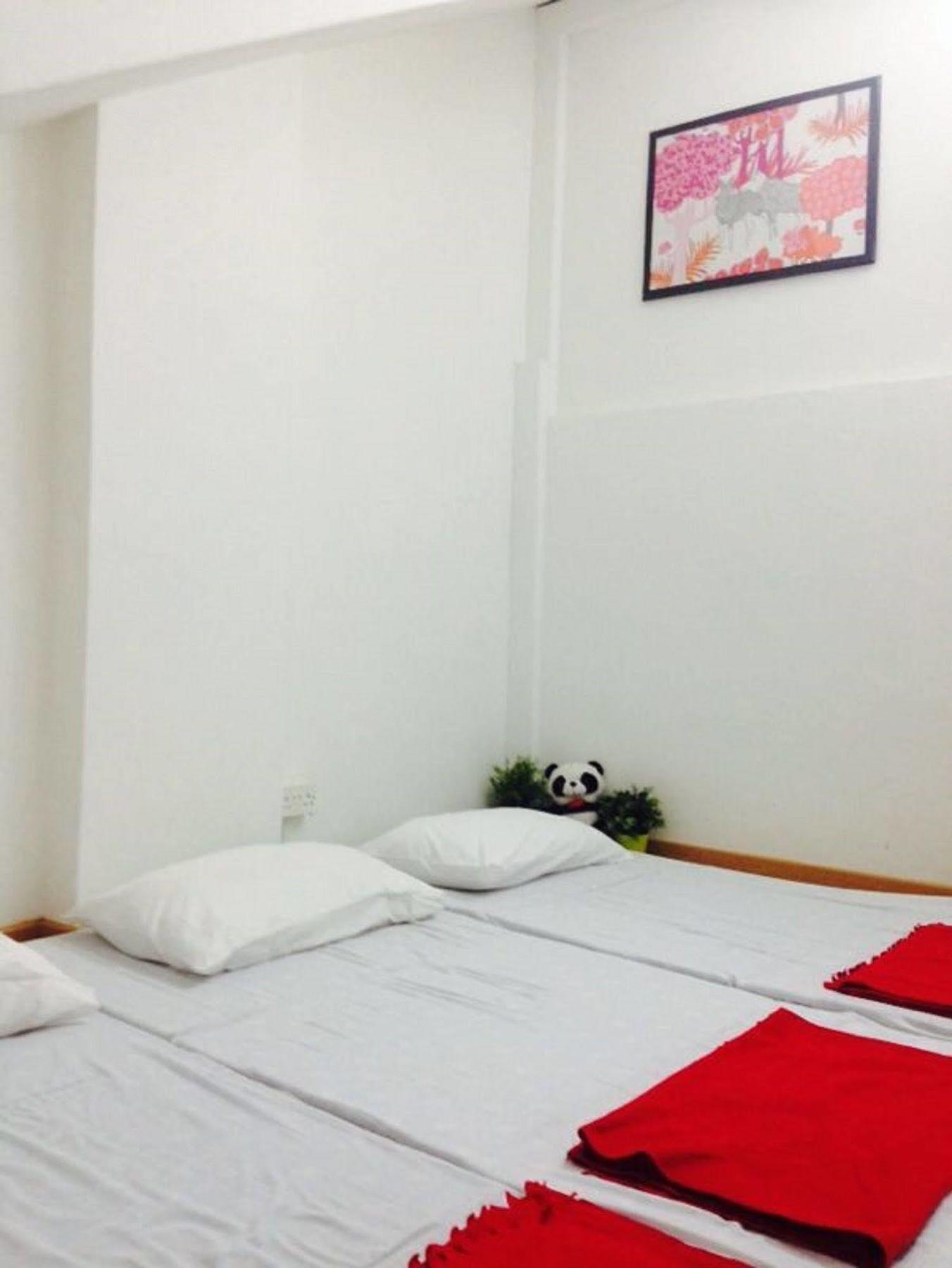 Hostel Plush Pods *