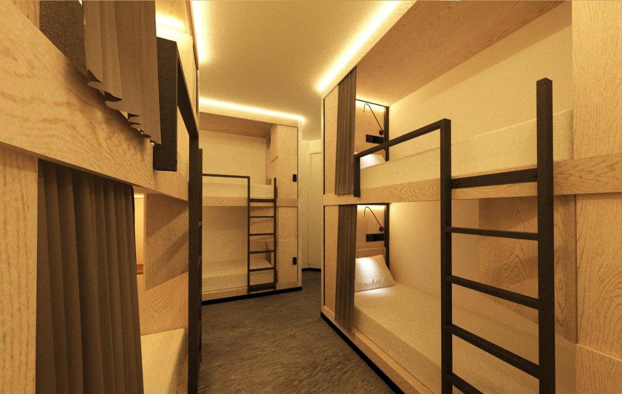 Bond Boutique Capsule @ Bugis Capsule hotel 2*