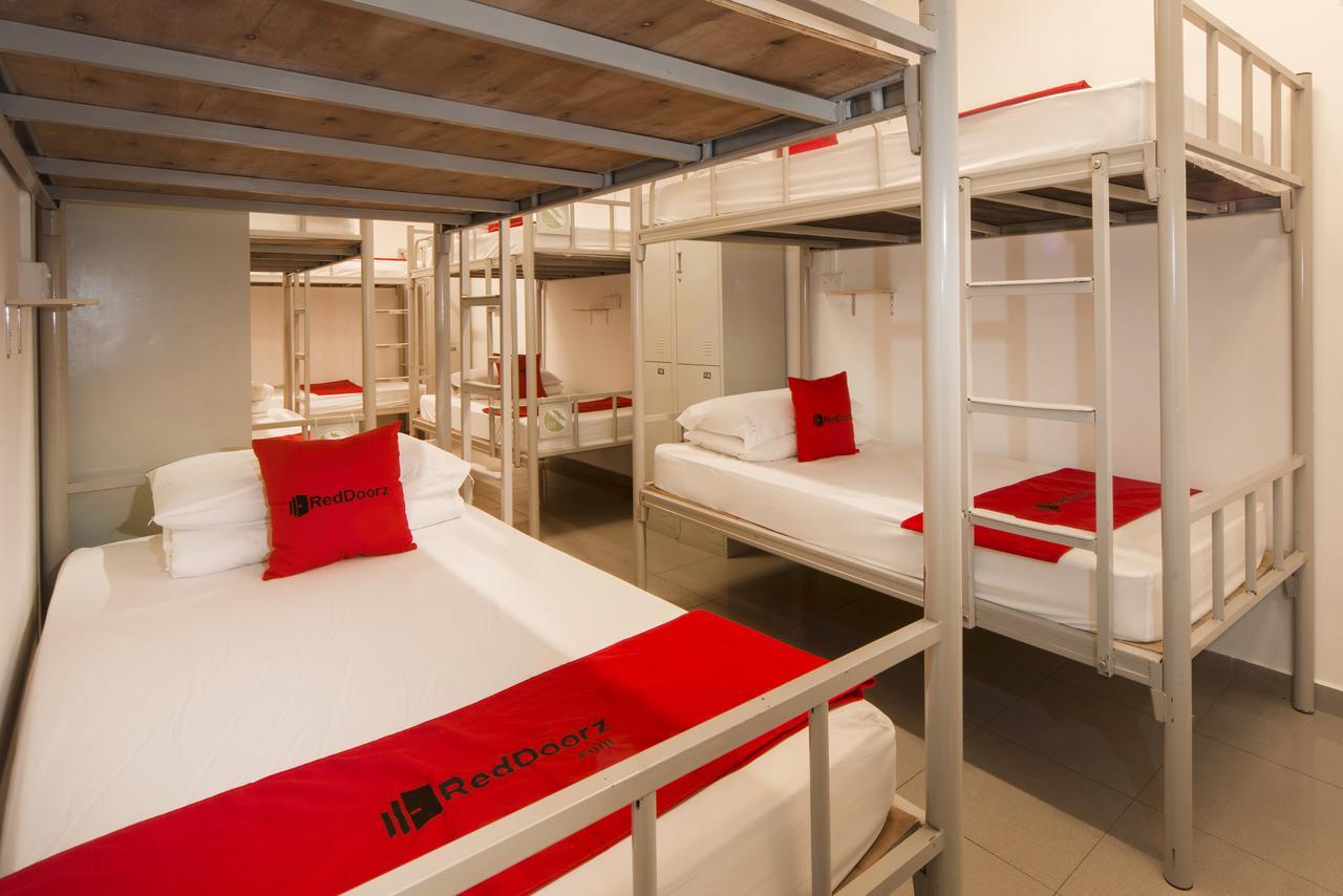Hostel Reddoorz @ Kallang Mrt Singapore