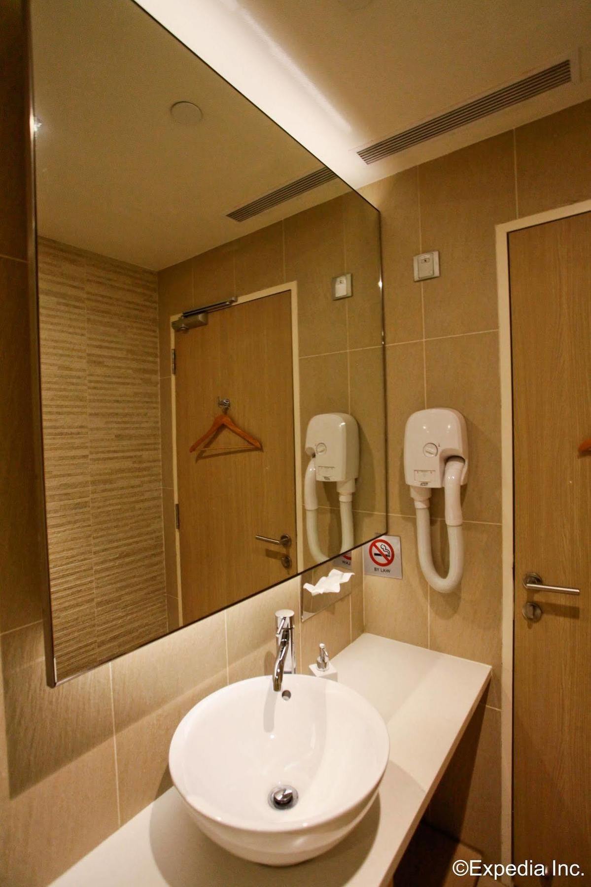 The Haven By Jetquay - Located In Public Arrival Hall Of Changi Airport Hotel Singapore