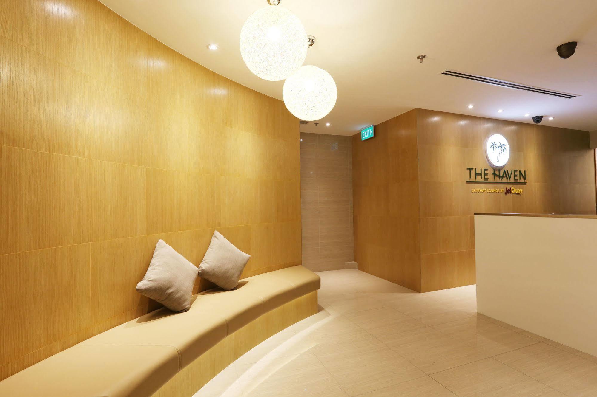 The Haven By Jetquay - Located In Public Arrival Hall Of Changi Airport 3*